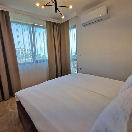 Onyx Private Apartment